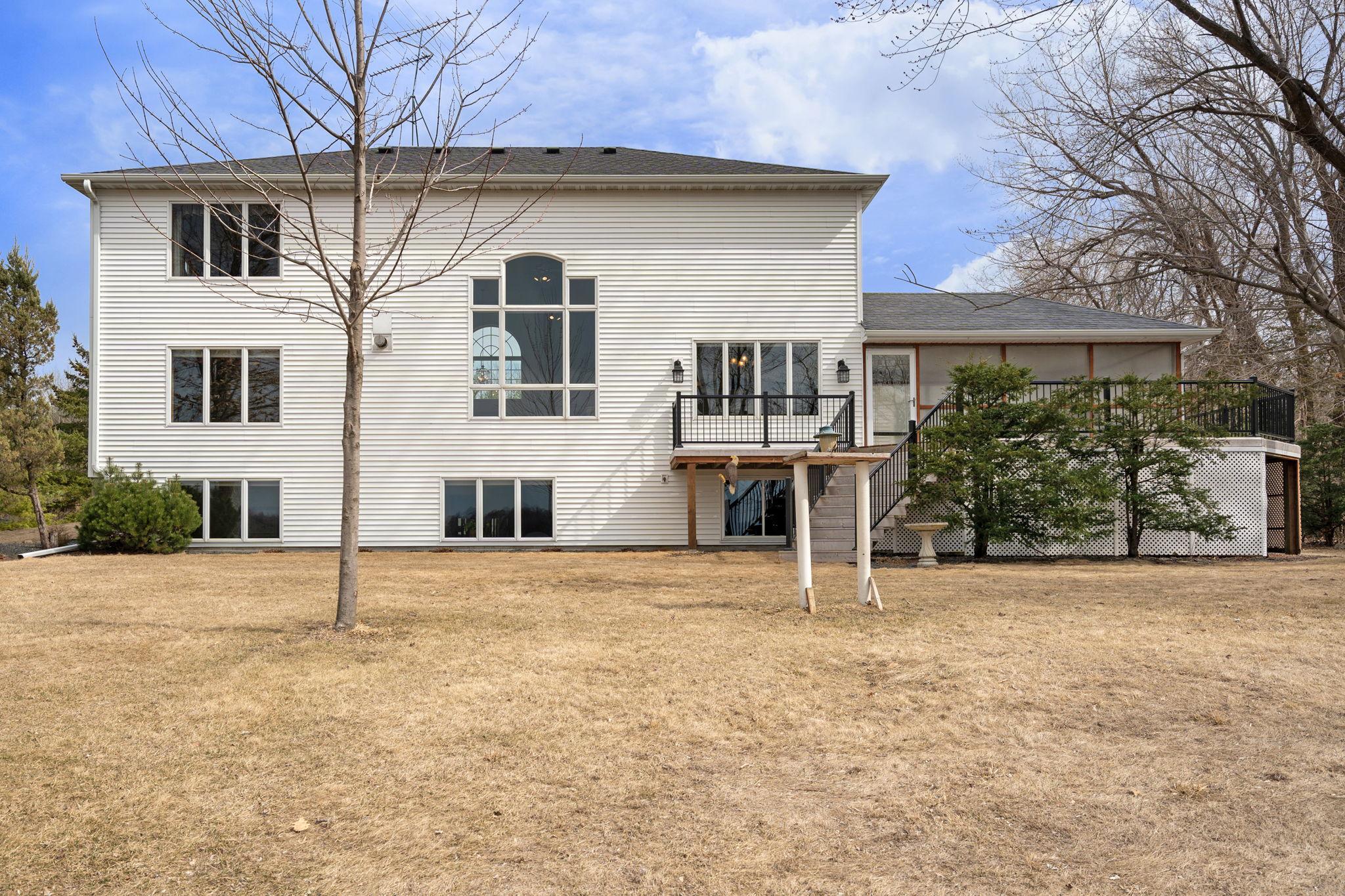 8-web-or-mls-20645-206th-st-w.jpg