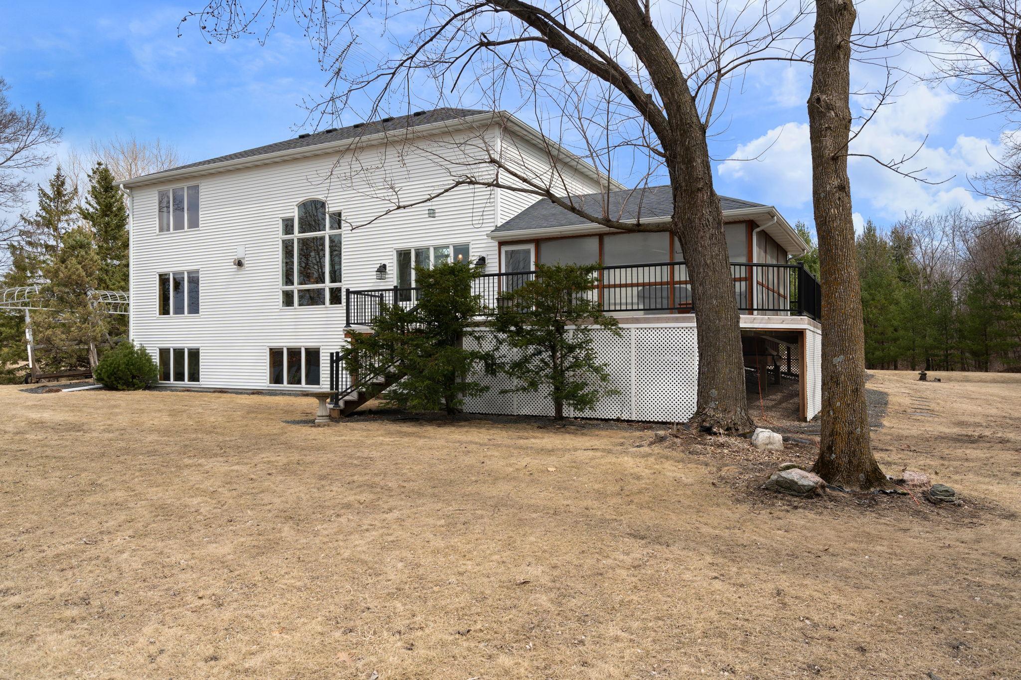 7-web-or-mls-20645-206th-st-w.jpg