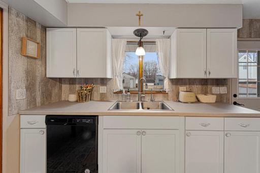 1123 N State Street, New Ulm, MN 56073
