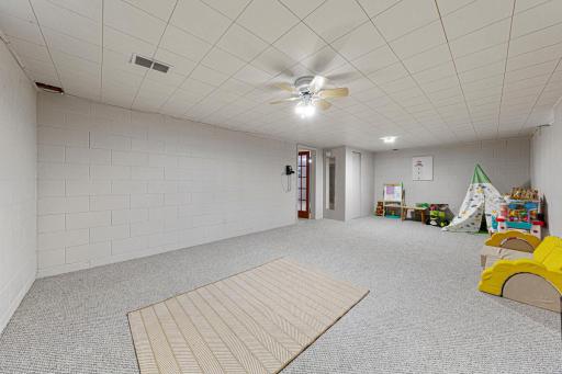 1123 N State Street, New Ulm, MN 56073