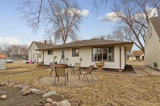 1123 N State Street, New Ulm, MN 56073
