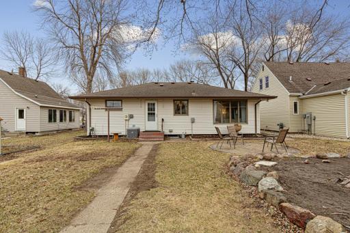 1123 N State Street, New Ulm, MN 56073