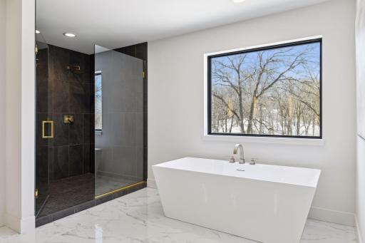 3908 Oak Road, Minnetonka, MN 55345