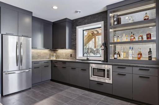 3908 Oak Road, Minnetonka, MN 55345