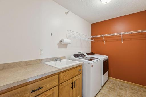 937 45th Avenue NE, Saint Cloud, MN 56304