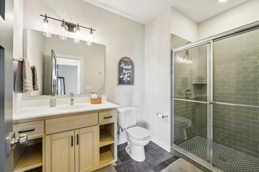 37-web-or-mls-Prairieview Trail N-2204-037.jpg