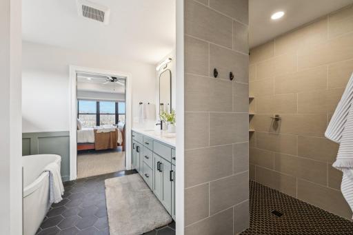71-web-or-mls-Prairieview Trail N-2204-071.jpg