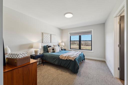62-web-or-mls-Prairieview Trail N-2204-062.jpg