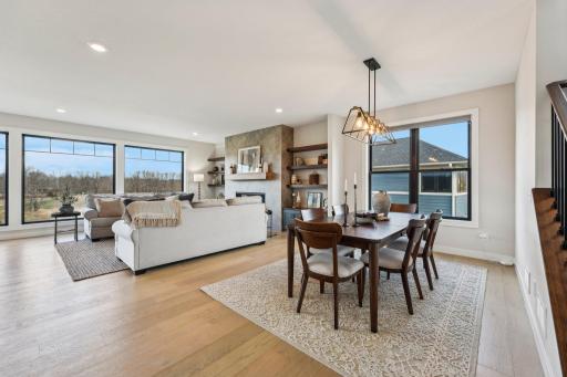 22-web-or-mls-Prairieview Trail N-2204-022.jpg