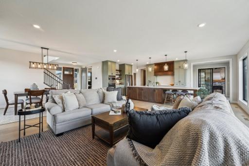 21-web-or-mls-Prairieview Trail N-2204-021.jpg