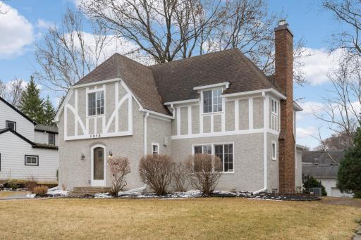 Photo for 1310 Ford Parkway, Saint Paul, MN 55116 - listing #6694688 1310 Ford Parkway, Saint Paul, MN 55116
