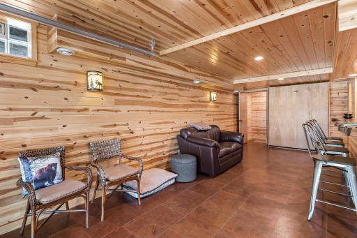 9x6 murphy bed area for added sleeping space