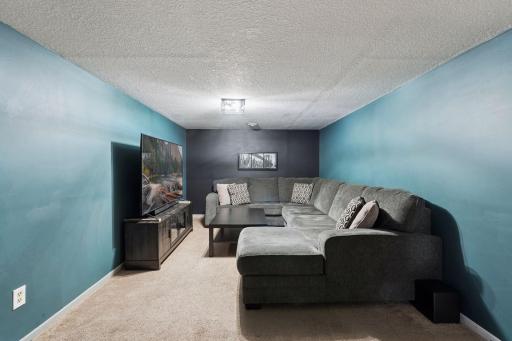 11052 Foley Boulevard NW, Minneapolis, MN 55448