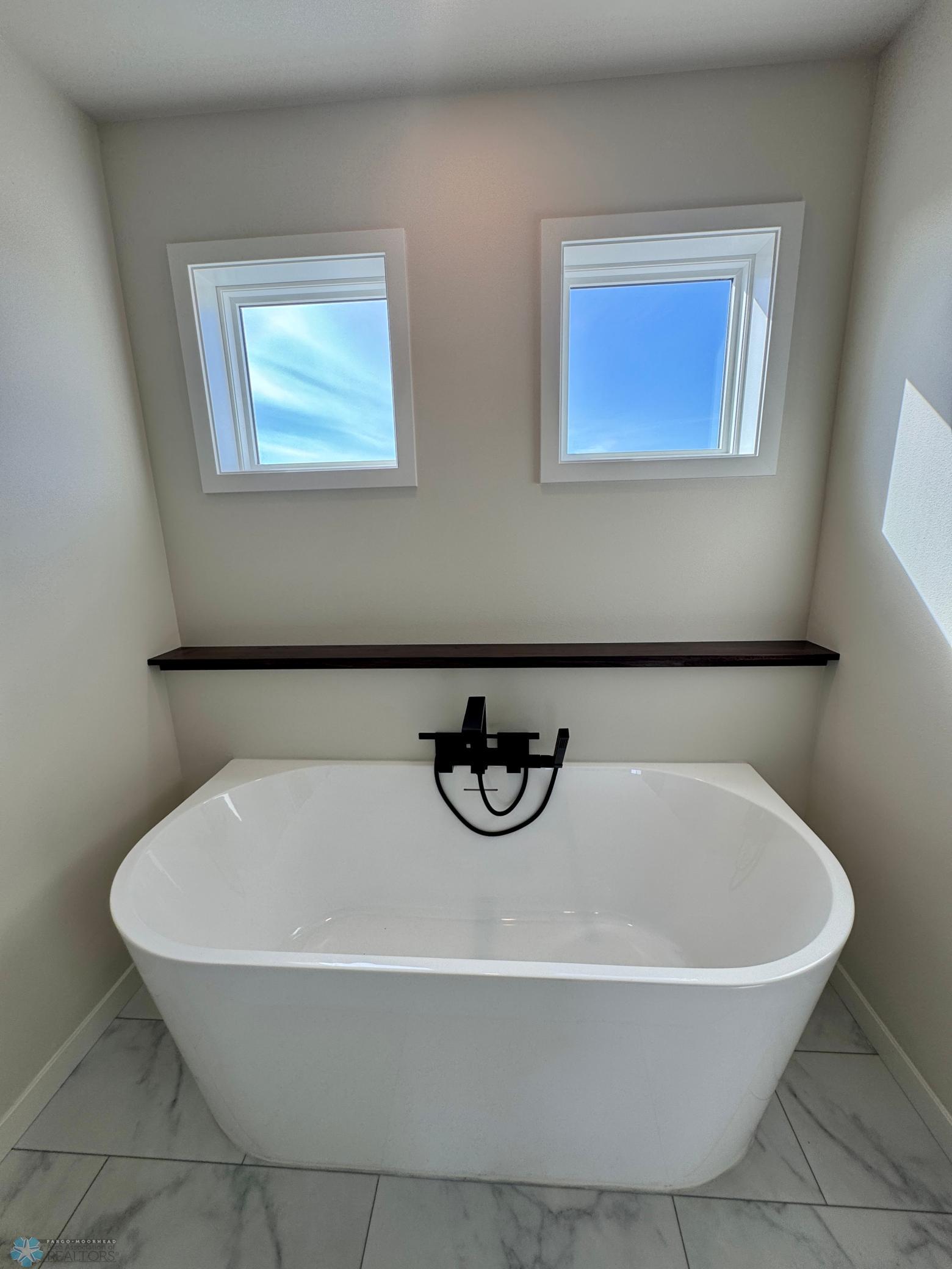 Tub