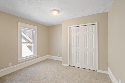 610 22nd Avenue N, Minneapolis, MN 55411