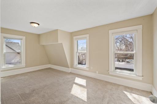 610 22nd Avenue N, Minneapolis, MN 55411