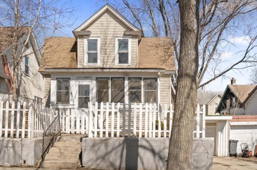 610 22nd Avenue N, Minneapolis, MN 55411