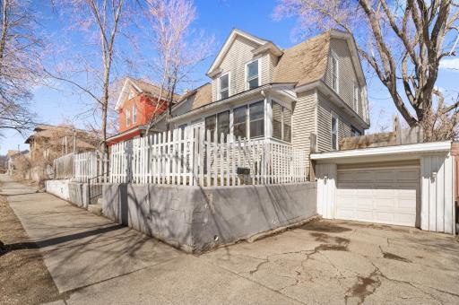 610 22nd Avenue N, Minneapolis, MN 55411