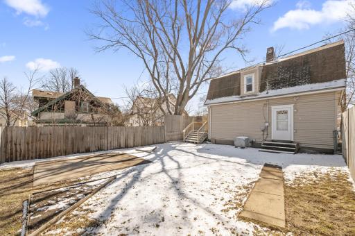 610 22nd Avenue N, Minneapolis, MN 55411