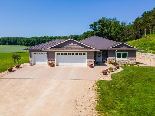 26369 Cherokee Road, Saint Charles, MN 55972
