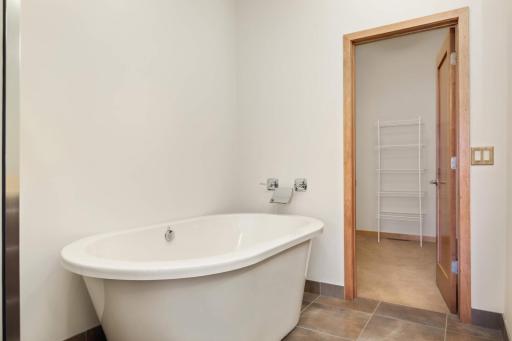 15715 50th Place N, Plymouth, MN 55446