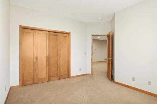 15715 50th Place N, Plymouth, MN 55446