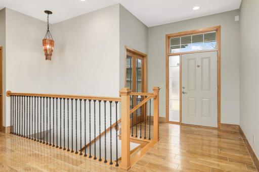 15715 50th Place N, Plymouth, MN 55446