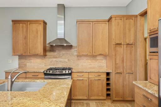 15715 50th Place N, Plymouth, MN 55446