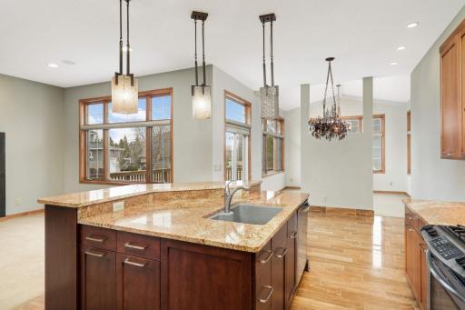 15715 50th Place N, Plymouth, MN 55446