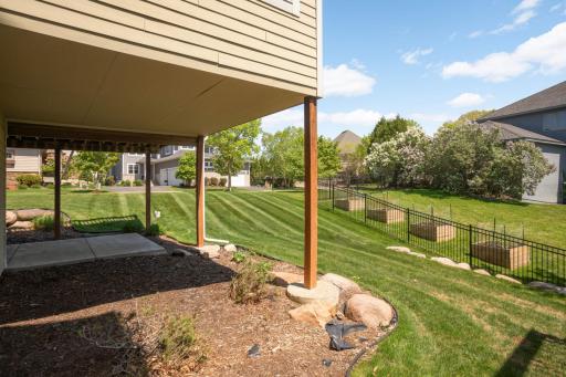 15715 50th Place N, Plymouth, MN 55446