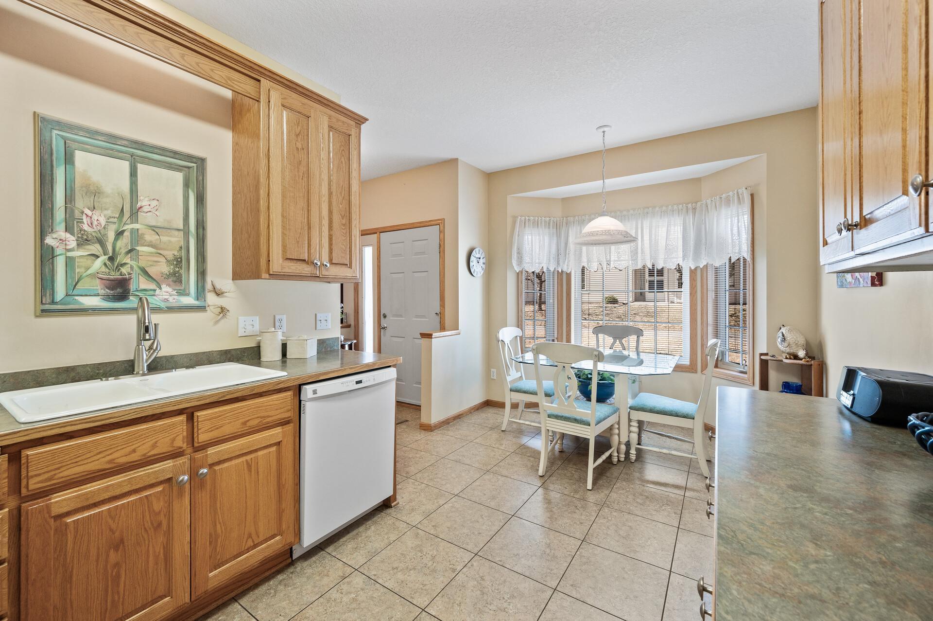 18_1228_Highridge18_mls.jpg
