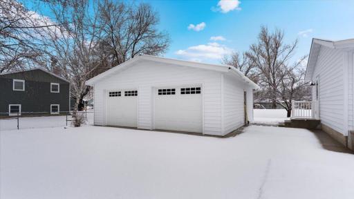 12716 316th Avenue NW, Princeton, MN 55371