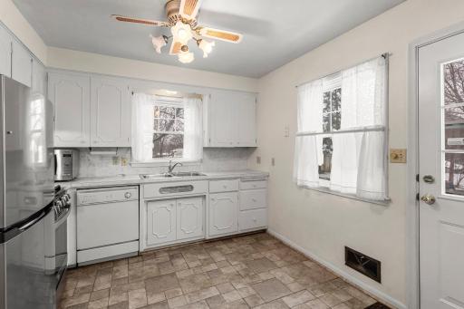 1662 Euclid Street, Saint Paul, MN 55106