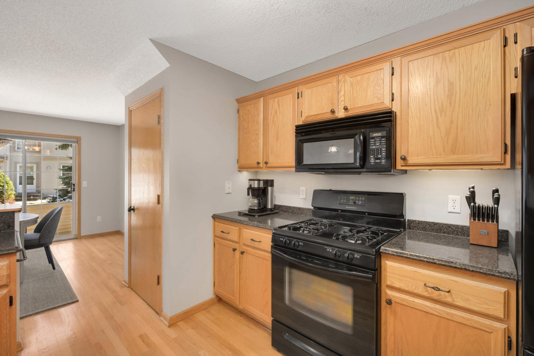 Another view of the kitchen!