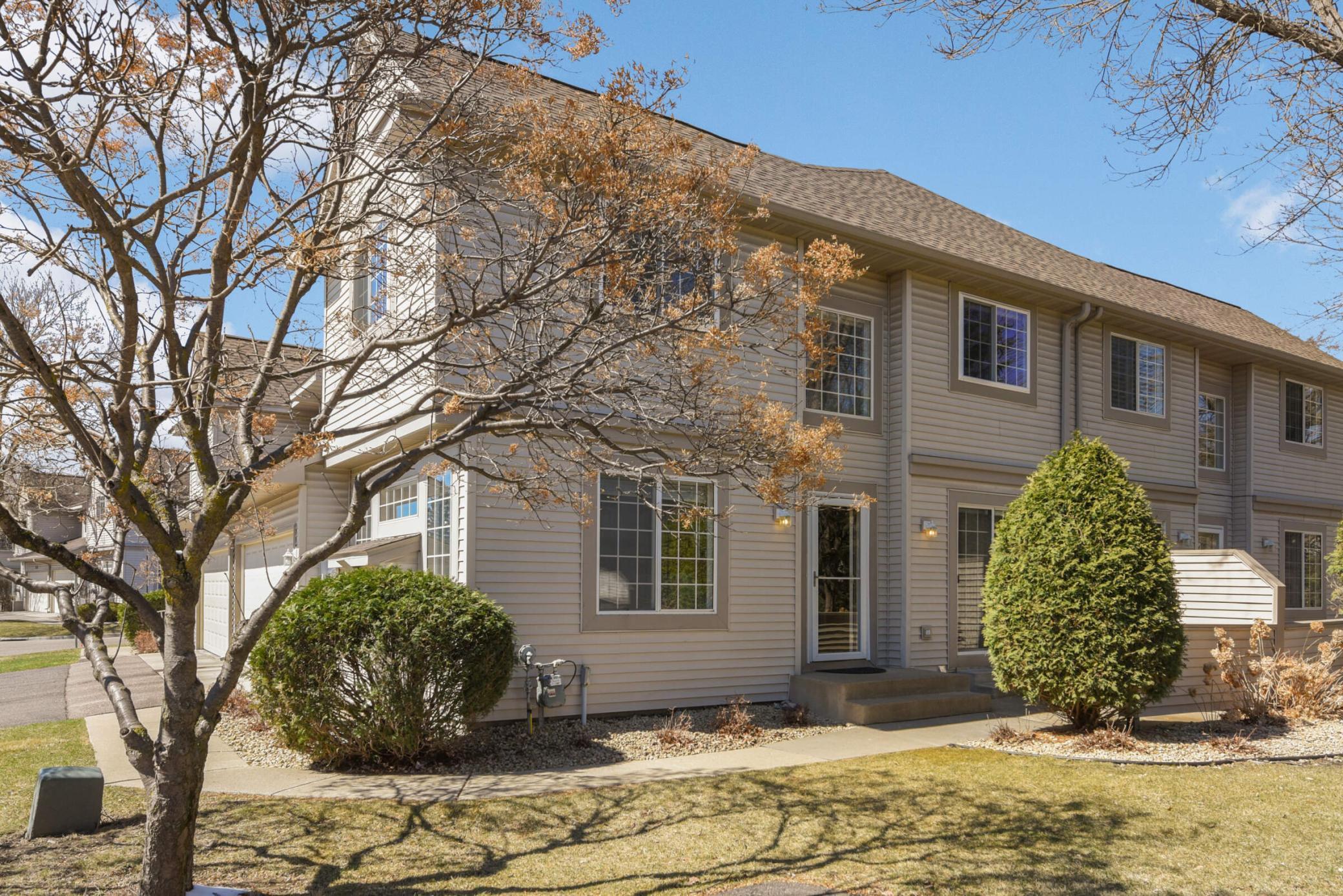 This great 2-story townhome has 3-BEDROOMS & 3-BATHROOMS!