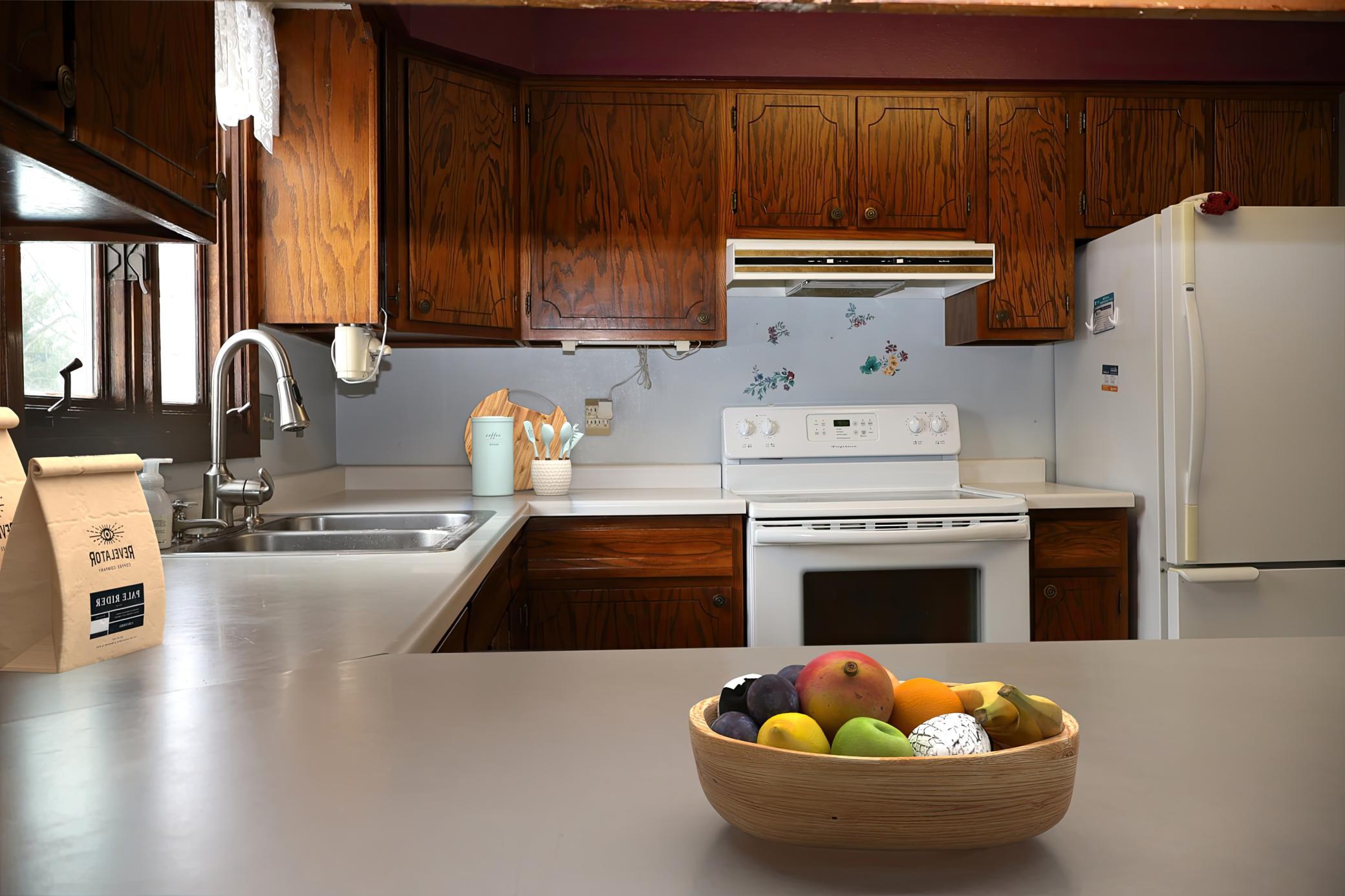 1 Kitchen.jpg