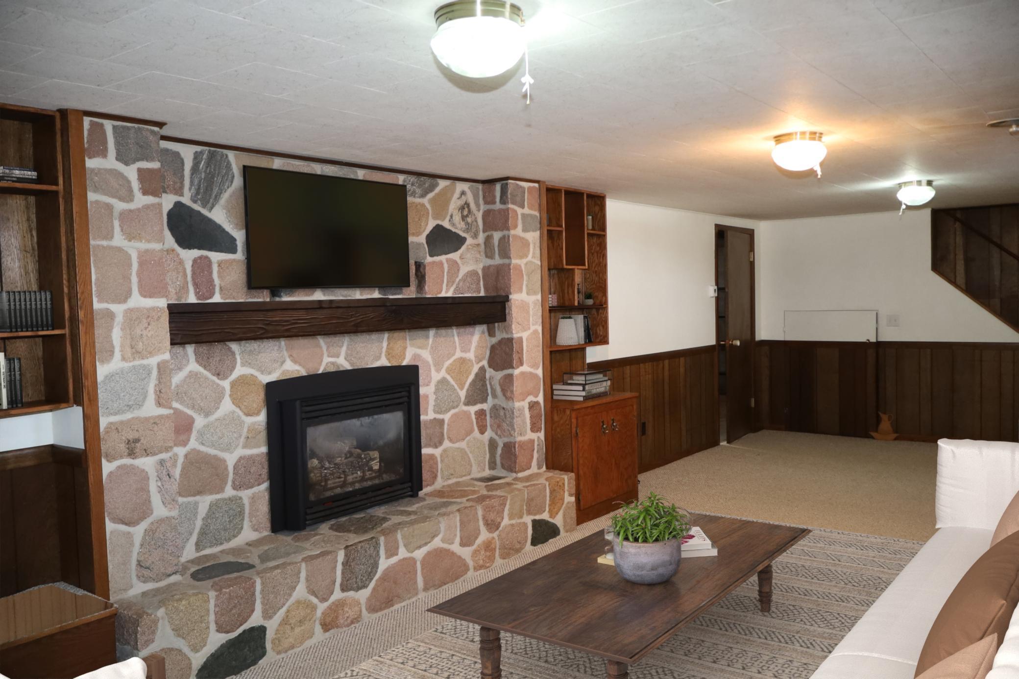 1Family Room.jpg