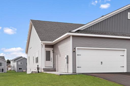 39815 Fallbrook Avenue, North Branch, MN 55056