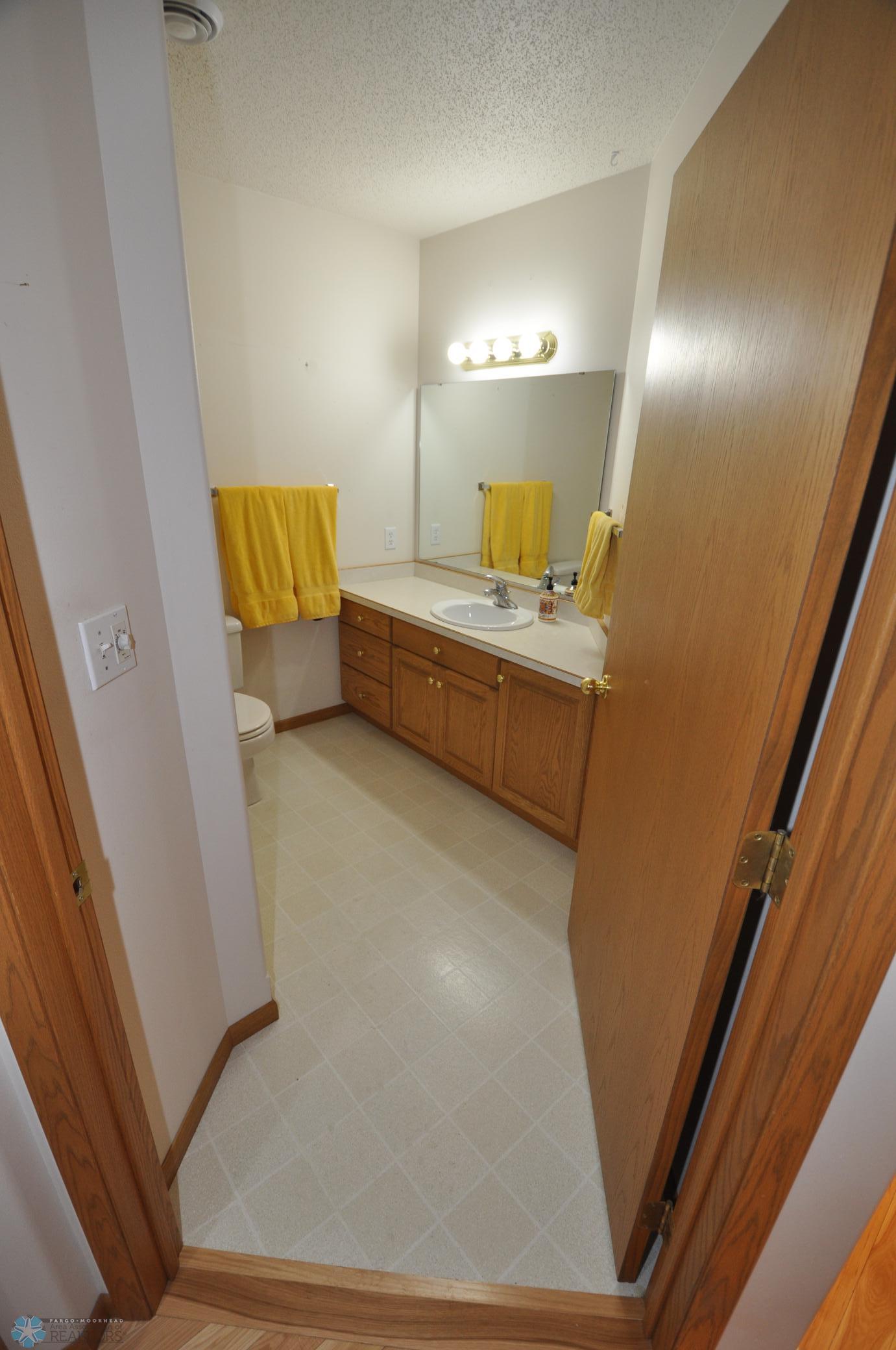 Main floor bath 2