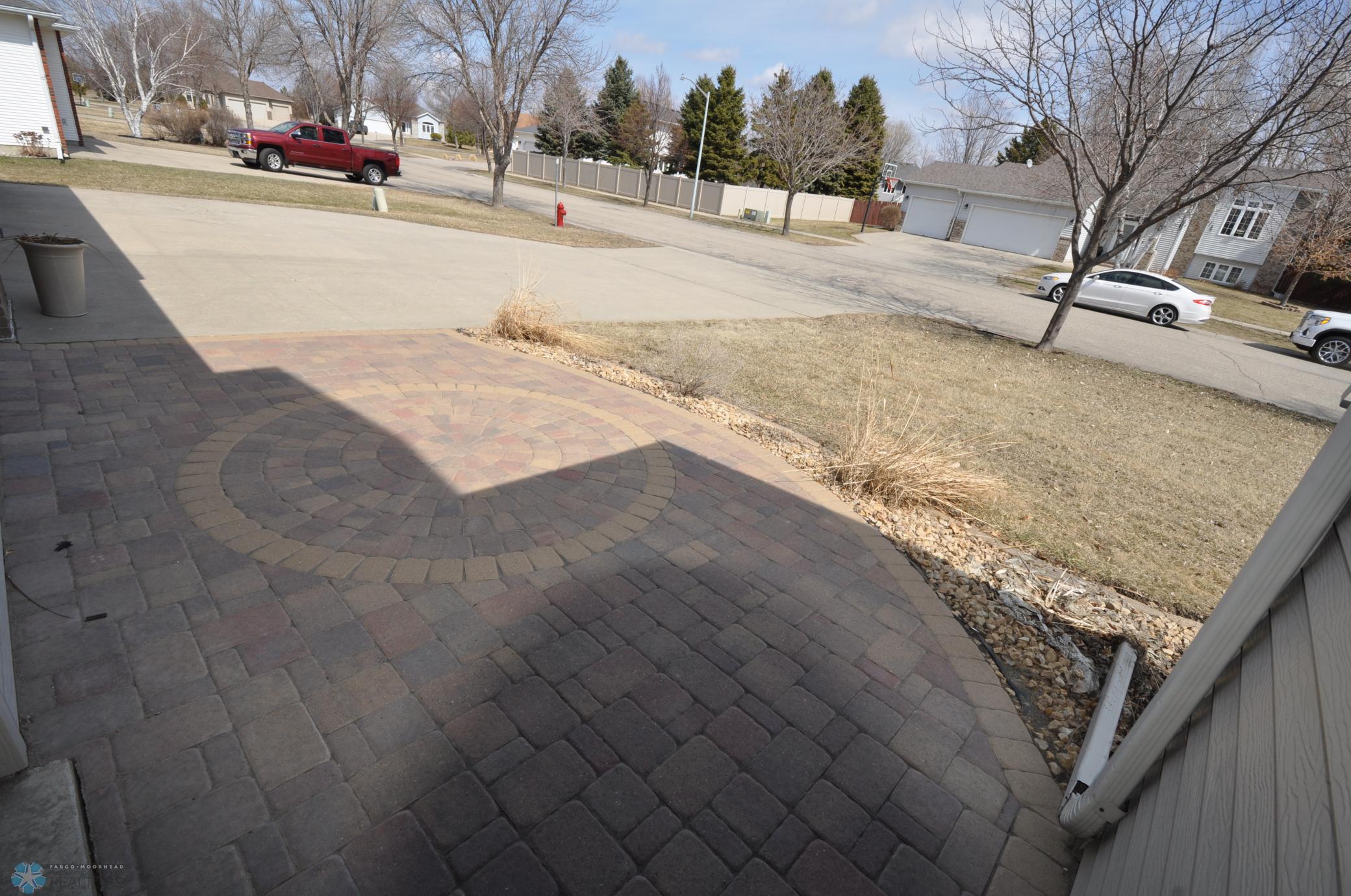 Front entry pave detail