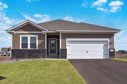 512 Spruce Court N, Cambridge, MN 55008