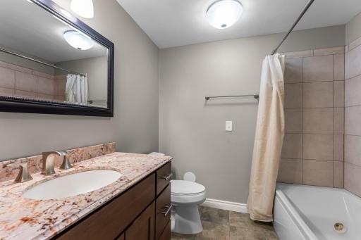 3239 Hillside Court, Saint Paul, MN 55121