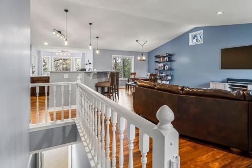 3239 Hillside Court, Saint Paul, MN 55121