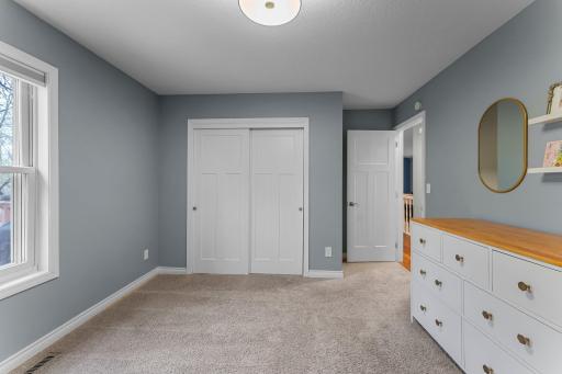 3239 Hillside Court, Saint Paul, MN 55121