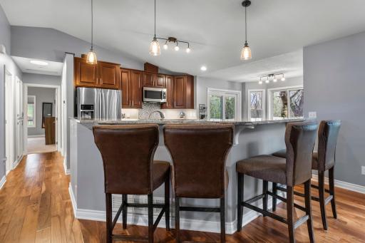 3239 Hillside Court, Saint Paul, MN 55121