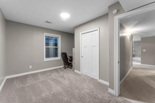 3239 Hillside Court, Saint Paul, MN 55121