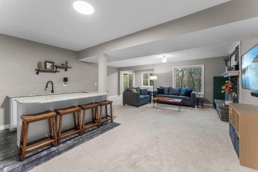 3239 Hillside Court, Saint Paul, MN 55121