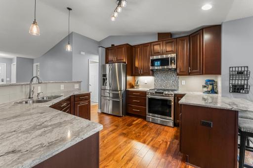 3239 Hillside Court, Saint Paul, MN 55121