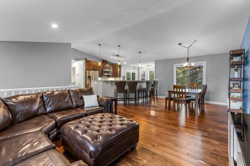 3239 Hillside Court, Saint Paul, MN 55121