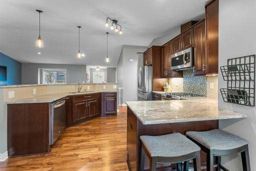 3239 Hillside Court, Saint Paul, MN 55121
